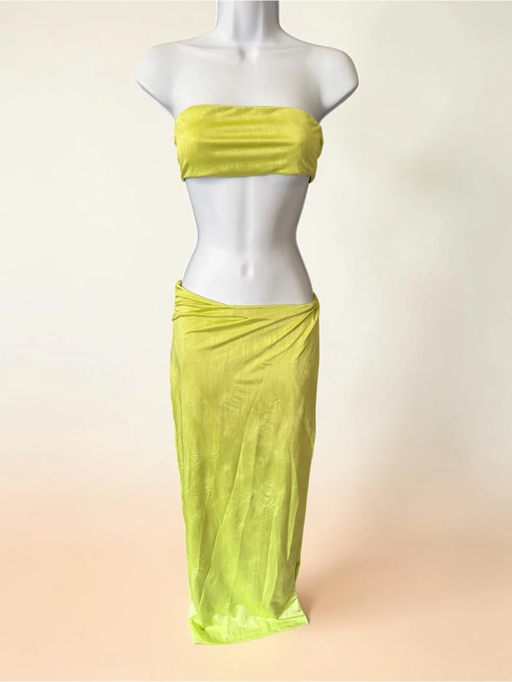 Super down- Karolyna Maxi Skirt Set Neon Lime Two-Piece Strapless Set Size XS